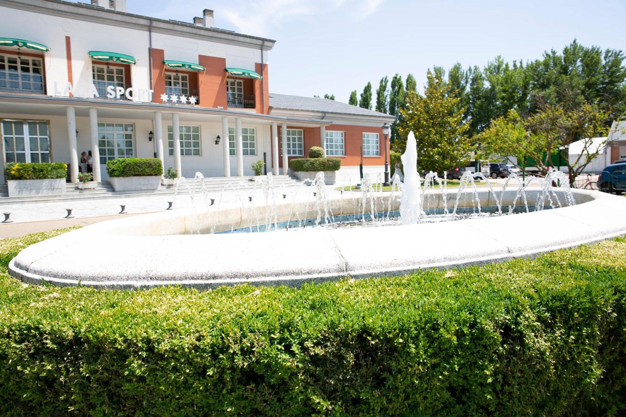 Hotel Lasa Sport Valladolid Exterior foto